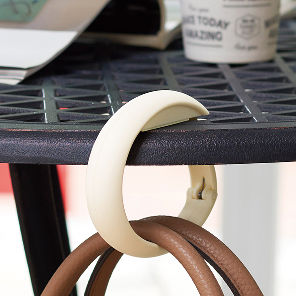 リングタイプ　バッグハンガー